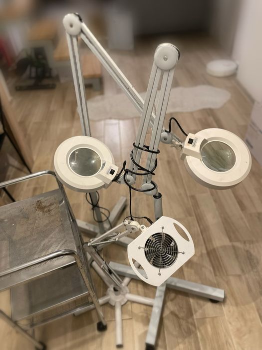 Lampa lupa pochłaniacz pyłu stolik zestaw