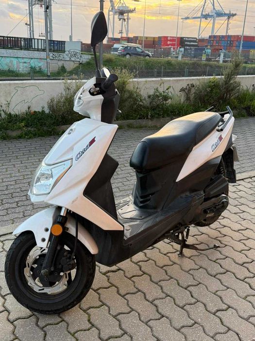 Scooter SYM Orbit III 50cc (2019) - Impecável e Económica