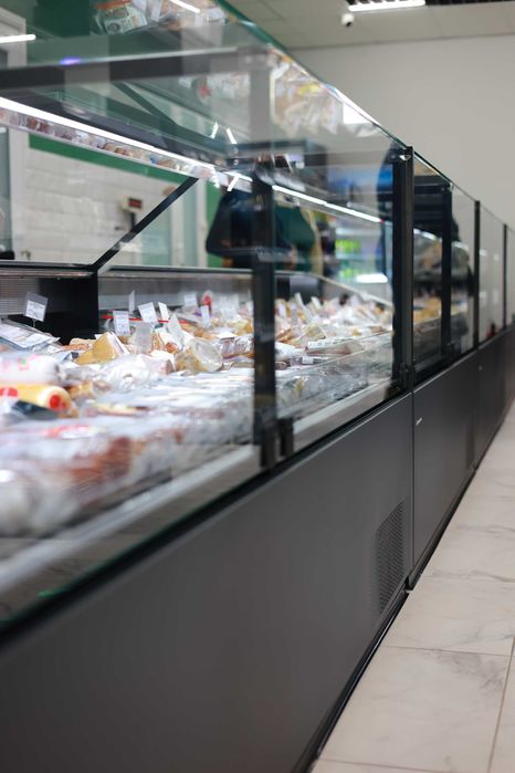 Холодильна вітрина в магазин, регал, горка в наявності, гастрономія