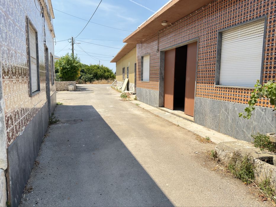 Venda de Armazém  em Pechão, Olhão