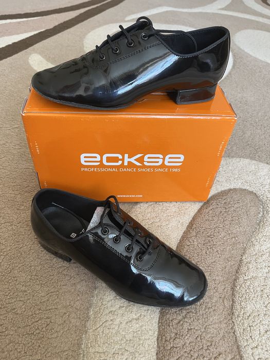 Танцювальні туфлі