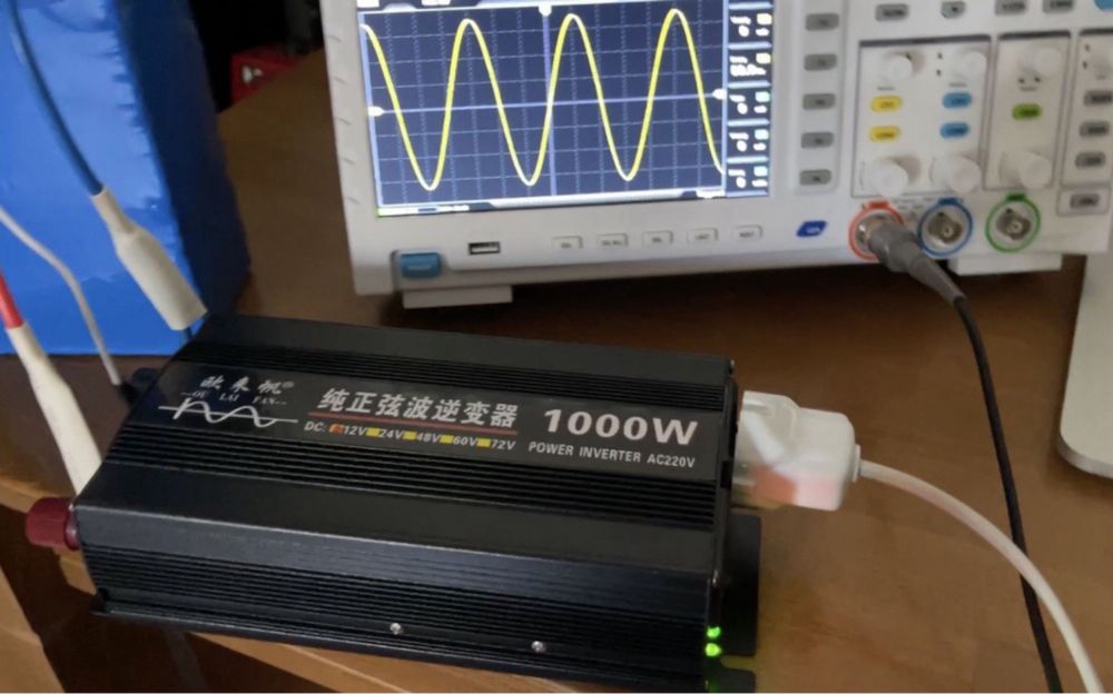 Інвертор з 12v на 220v з чистим синусом на 300W