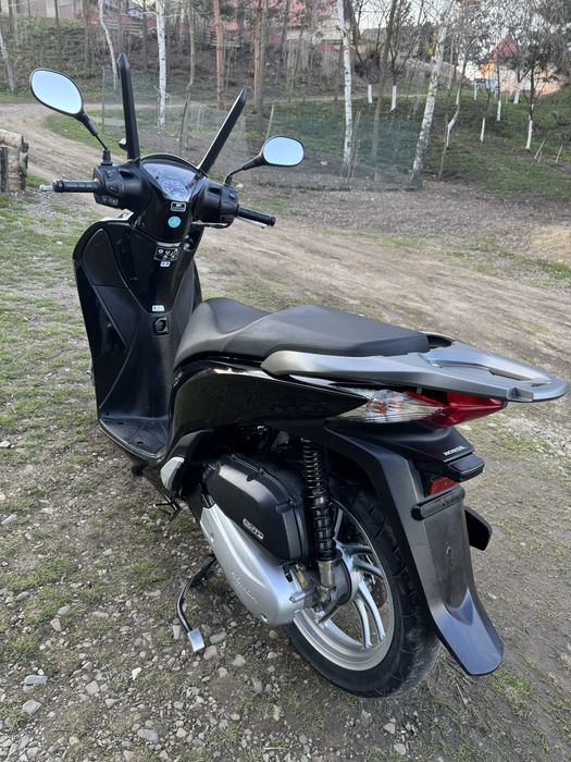Продам Honda sh 150