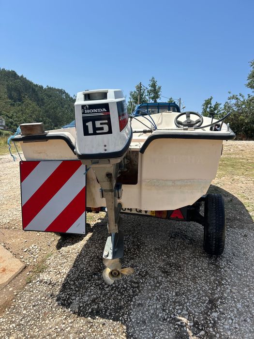 Barco Riamar 400 + Motor Honda 15 CV + Reboque