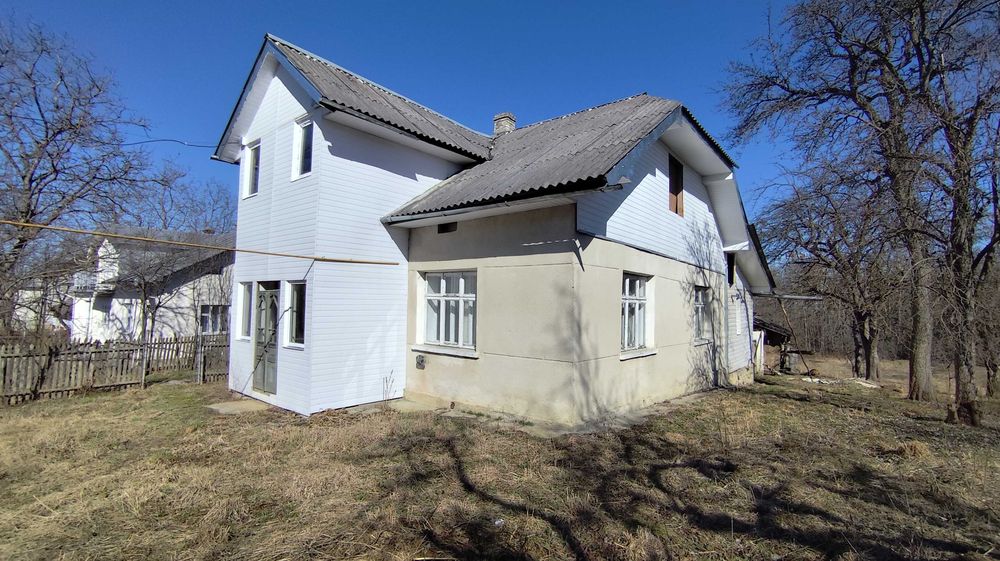 Продається будинок. Старуня. Газ. Вода. Ділянка 46 сот. Ліс. Ластівці