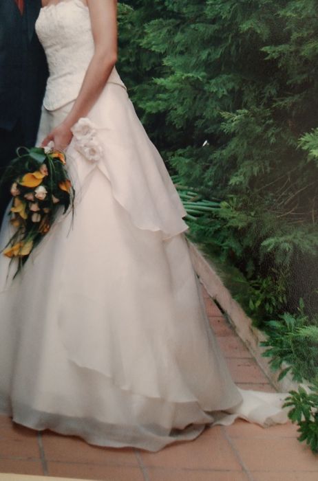 Vestido de Noiva + Mantilha