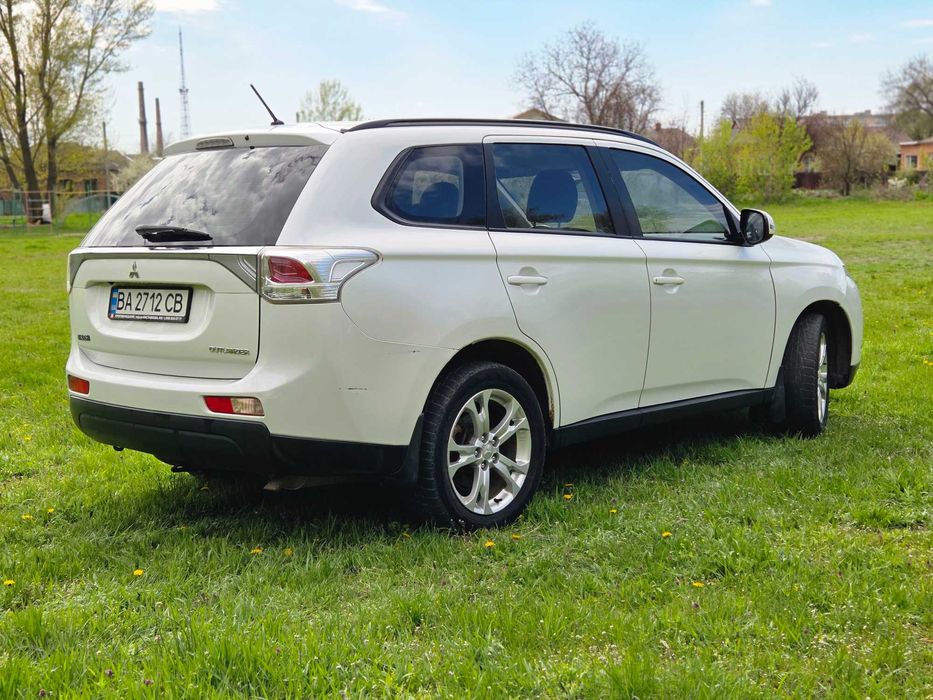 Mitsubishi Outlander 2013