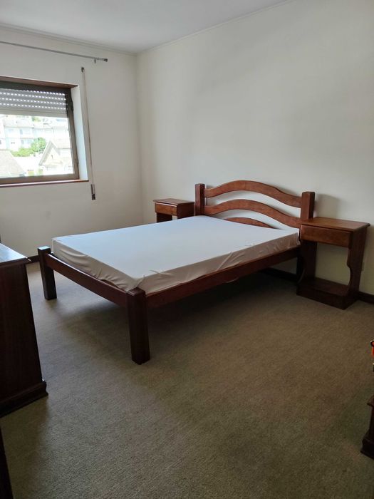 Quartos e Suite na Av. Sá Carneiro, Bragança
