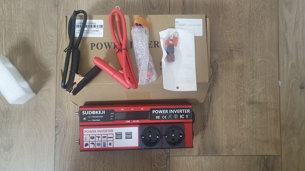 Інвертор  12в 220в