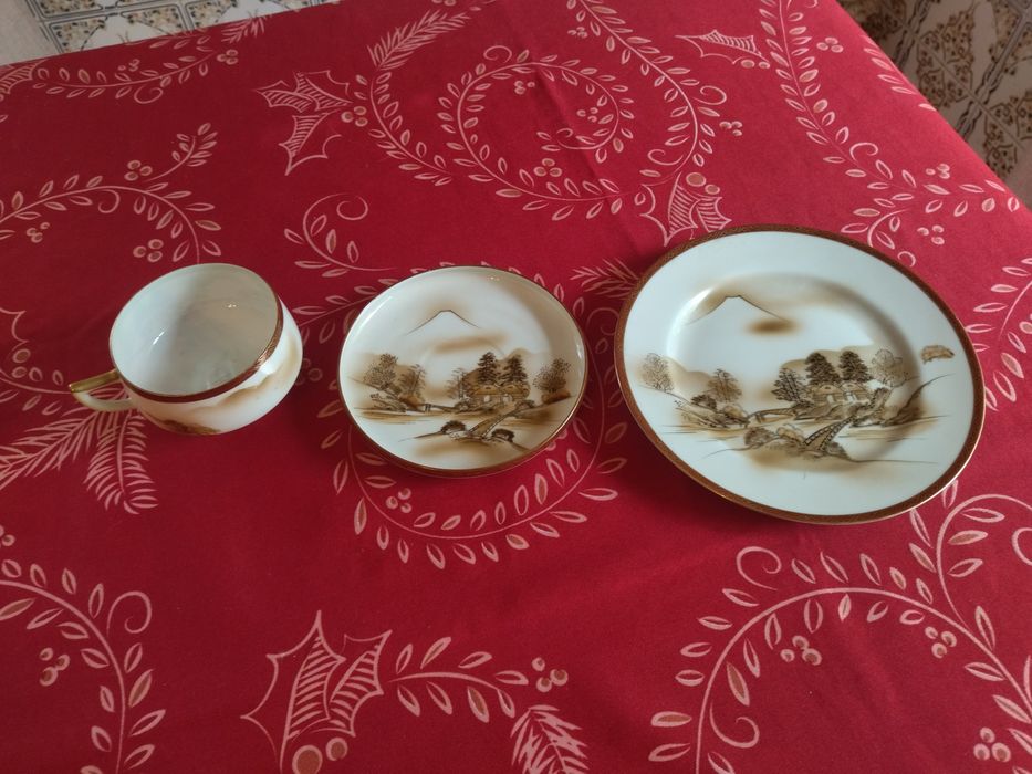 Conjunto de chá em porcelana japonesa