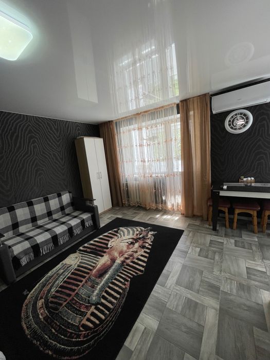 2 й поверх ВІЛЬНА! ЦЕНТР квартира студія подобово