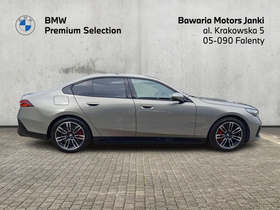 BMW Seria 5 550e xDrive, Pakiet sportowy M Pro,  Bowers & Wilkins, Kmaery 360