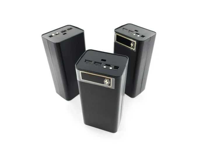 Power Bank новий на 70000 mAh з фонариком та бездротовою і швидкою зарядкою