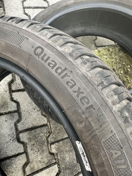 Używane opony wielosezonowe Continental - stan bardzo dobry.