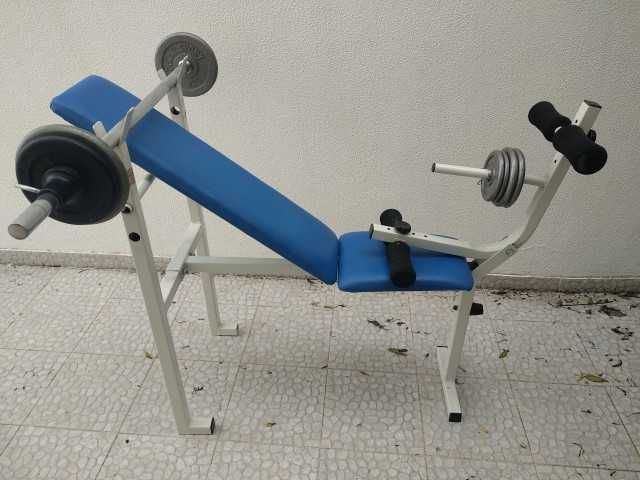 Conjunto de ginásio - Máquina, banco, bicicleta e halteres