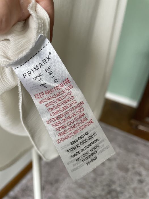 Biała koszula damska z dużym kołnierzem rozmiar M modna bluzka falbany