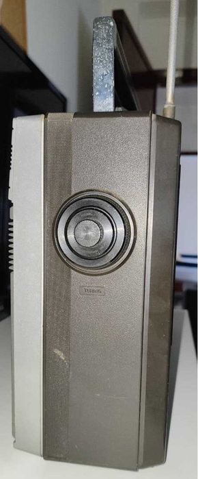 Radio Vintage Sharp GF-6060 FM SW MW LW