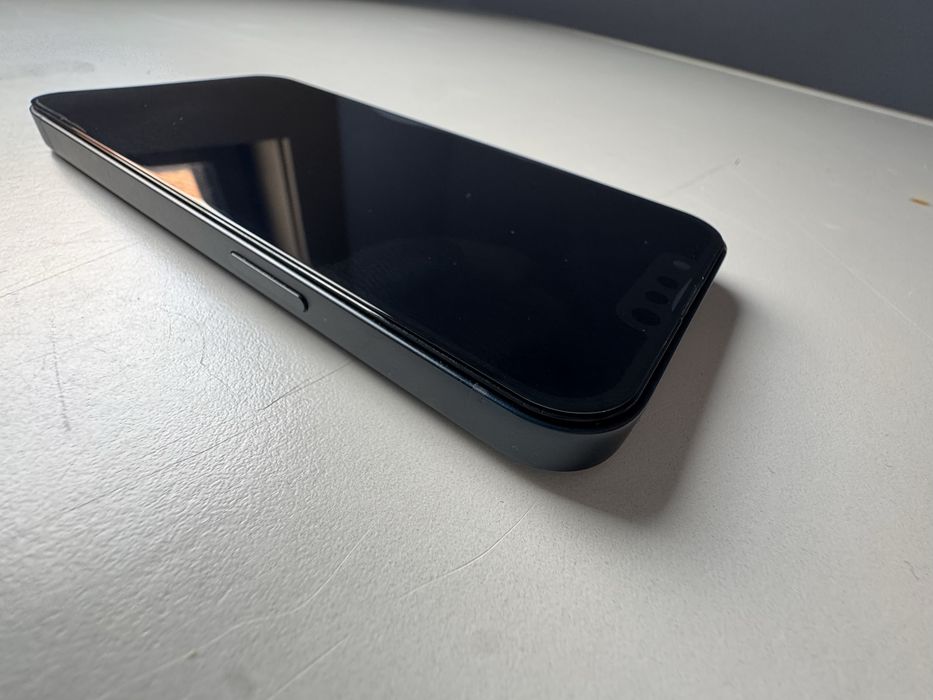 Iphone 13 azul escuro