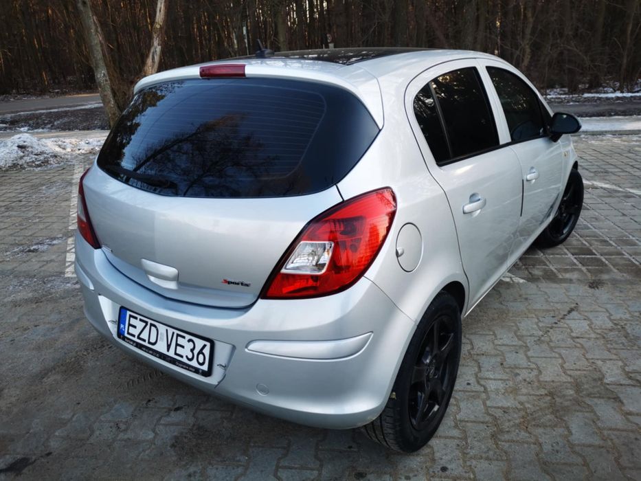 OPEL CORSA 1,2  LIMITED  benzyna 85 km