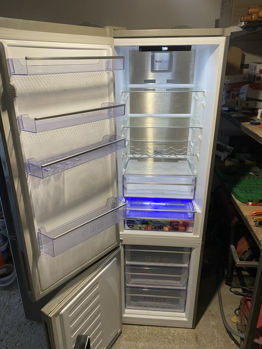 Холодильники різної висоти