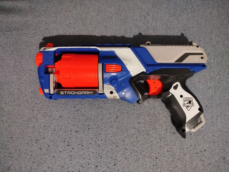 Nerf N-Strike Elite Strongarm