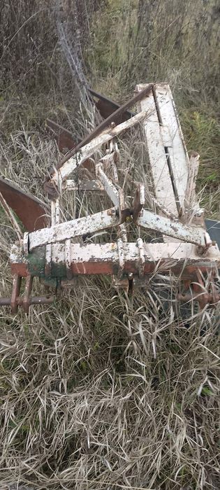 Продам плуг до т-25 трьохкорпусний