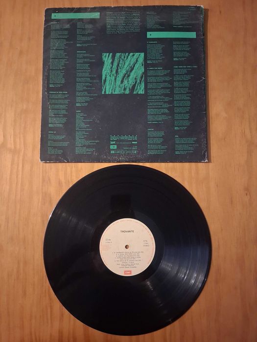 2 Albuns em vinil "Trovante" de 1984 e 1986