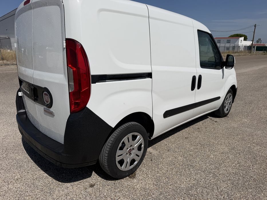 Fiiat doblot  3 lugares  180000km