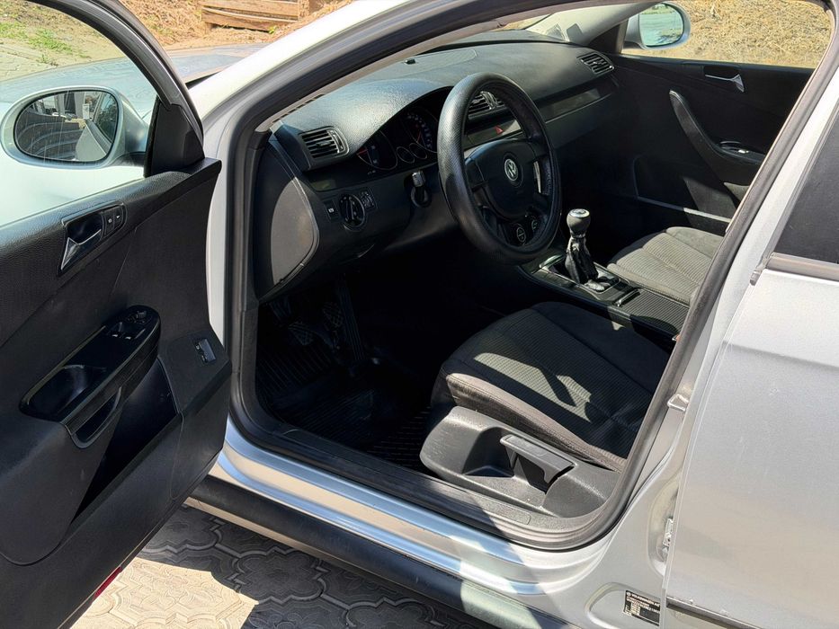 Продам VOLKSWAGEN Passat B6 2006р 1.9D механiка