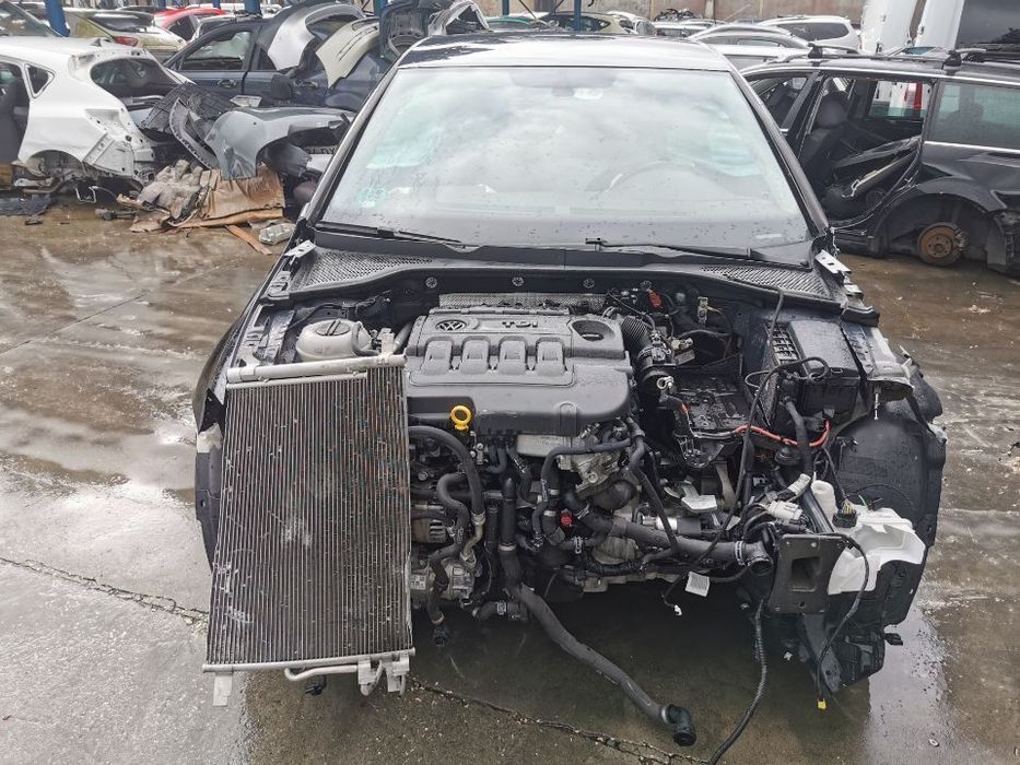 Peças Volkswagen Golf 7 1.6 TDI do ano 2017 (DDY)