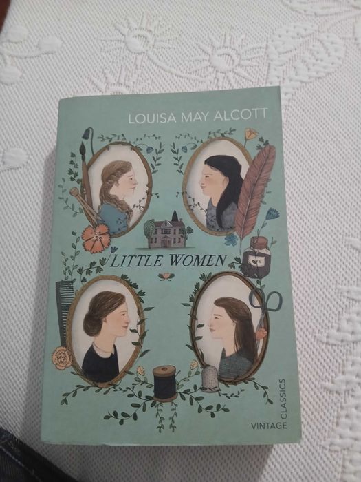 Livro Little Women (Mulherzinhas) de Louisa May Alcott