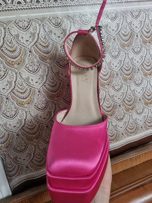 Туфлі в стилі братц