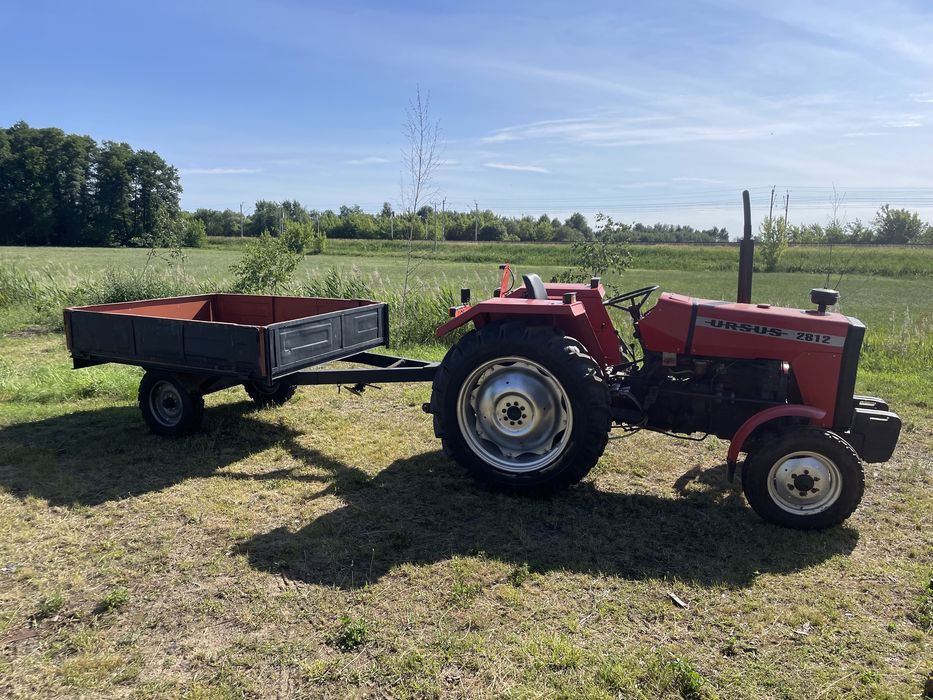 Ciagnik ursus 2812 z przyczepa