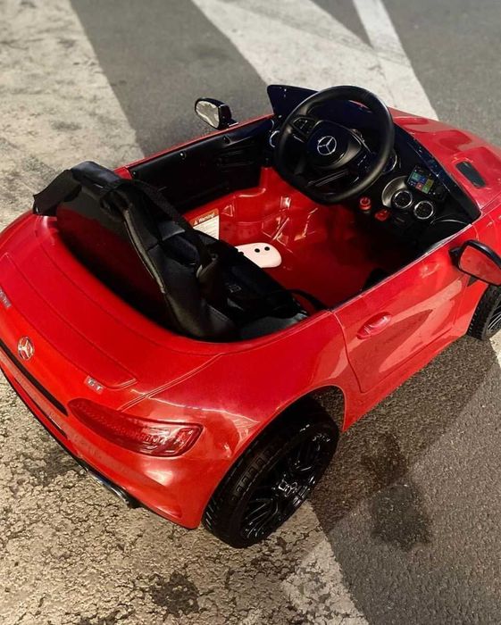 Детский электромобиль Bambi Mercedes AMG до 35кг дитячий електромобіль