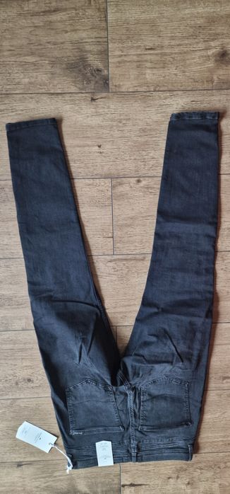 Nowe, damskie, czarne jeansy CROSS rozm. 31