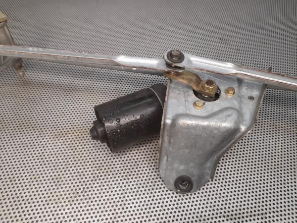 Motor limpa vidros frente VOLKSWAGEN Golf III (1H1)