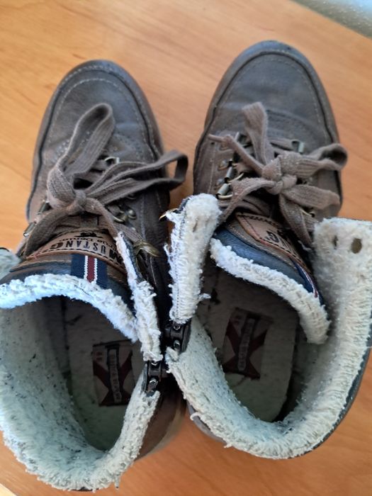 Buty Mustang rozmiar 40