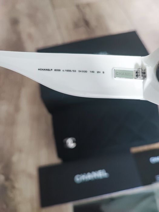 Oryginalne okulary przeciwsłoneczne Chanel Nowe