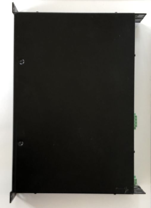 Profesjonalny wzmacniacz AUDAC CPA 36 100 V 360 W RMS A/B czarny