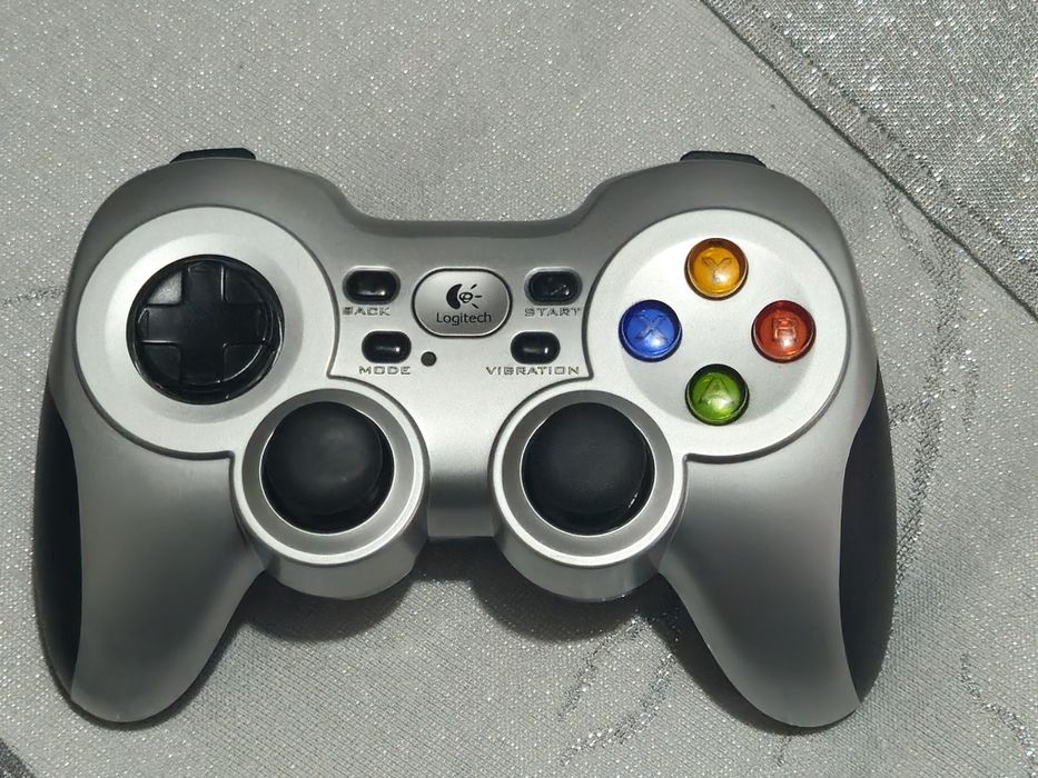 Logitech Controller64739992560898123