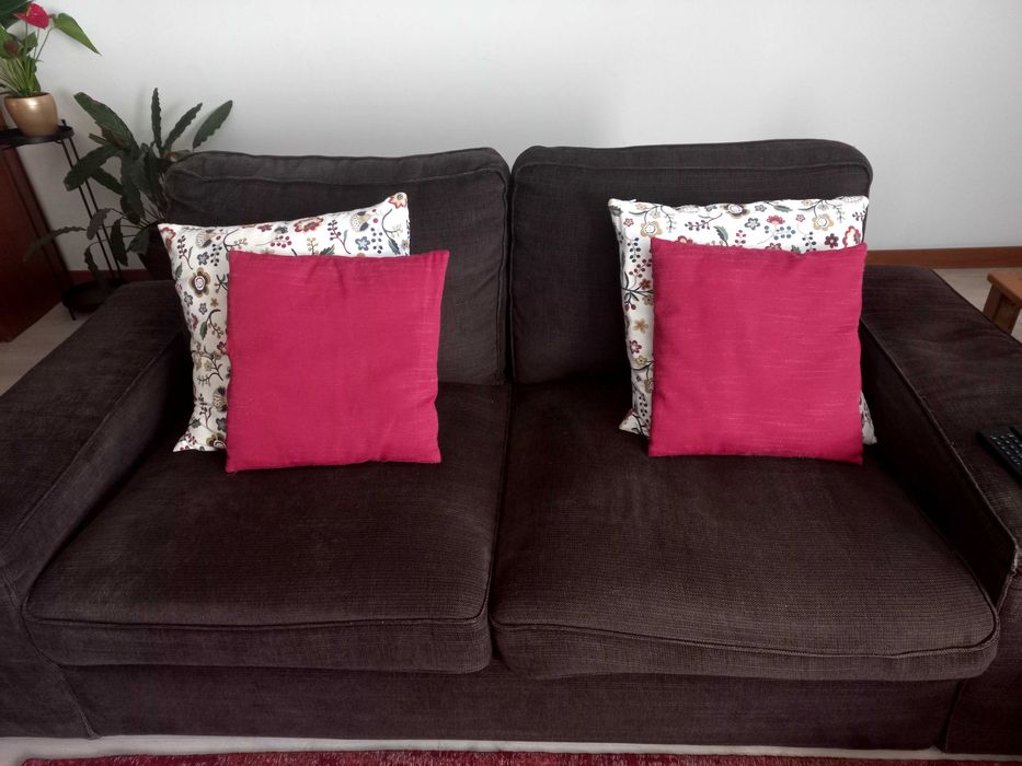 Dois sofás para venda