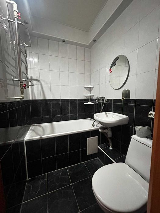 Продаж 1к.квартири,район Площа 31.1 кв.м.Виставка.