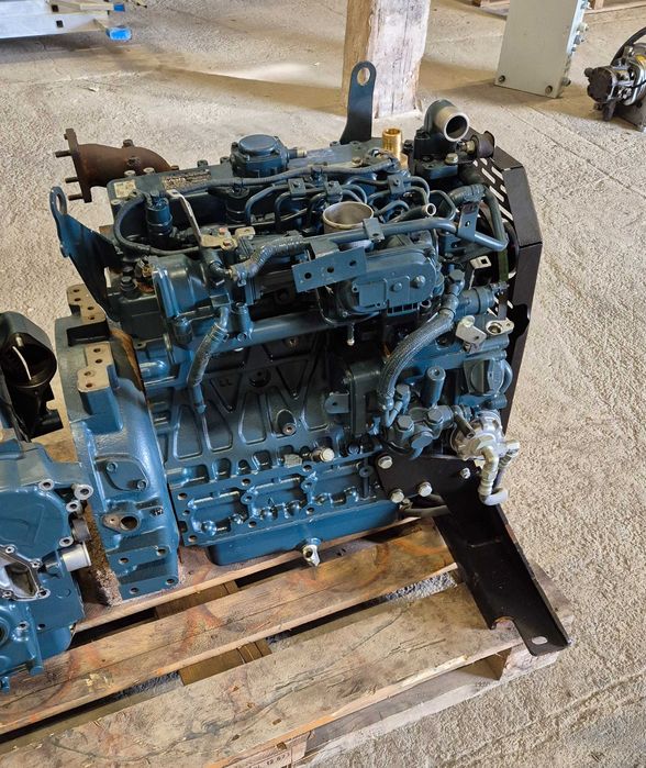 KUBOTA Silnik Diesla V2403-Cr-Ew52 2,4L KKBXL02. 4G3D NOWY