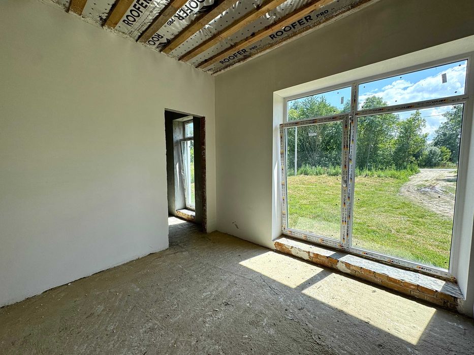 Продам добротну американку з окремим заїздом в районі Авторинку