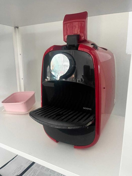 Maquina de cafe Delta Q Qosmo Vermelha