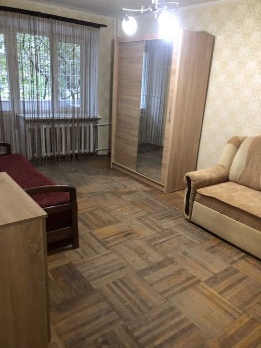 Продам 1 к. квартиру на Таирова. 9-этажный кирпичный дом