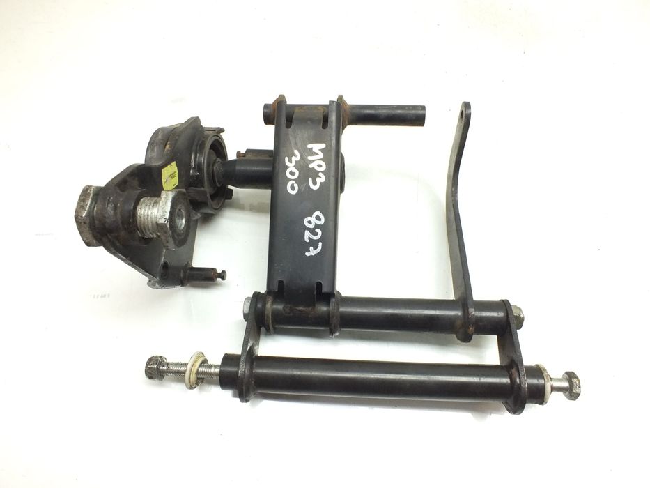 Wahacz Mocowanie Silnika Piaggio Mp3 300