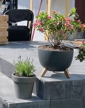 Donica betonowa na nóżkach szara 36x39 cm, bez nóżek d22*17(h)cm