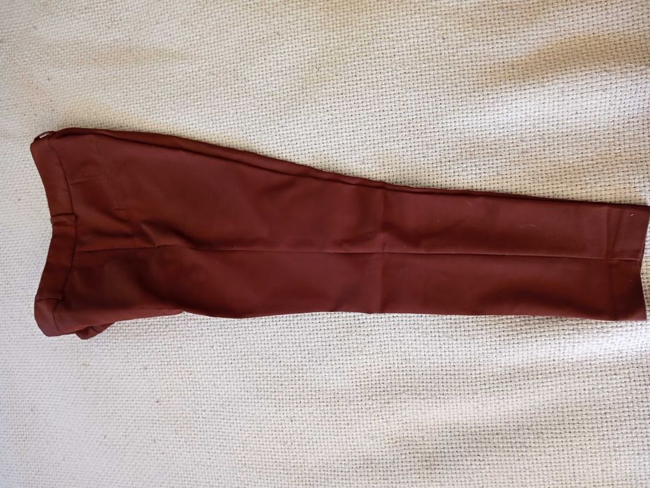 Spodnie damskie cygaretki r.38. Stradivarius