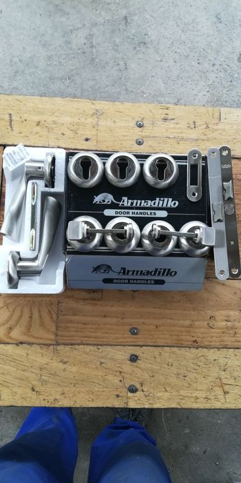 Ручка дверна Армаділо